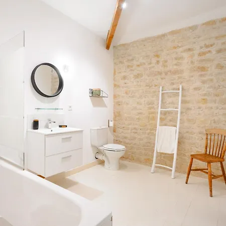 Ambre A La Rochelle 度假居